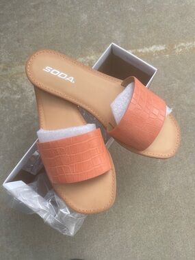 Soda Women's Coral Slide Sandals with Croc-Embossed Strap